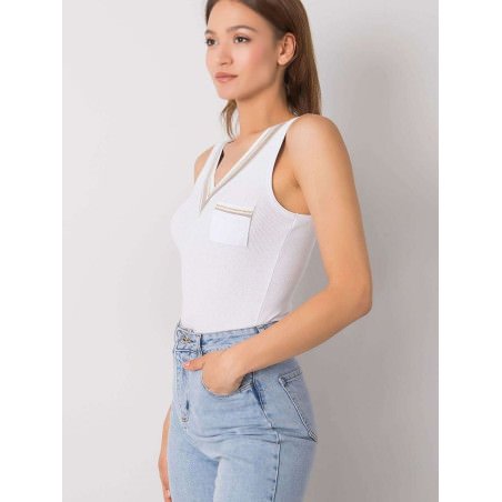 Heart Neckline Sleeveless T-shirt with Pocket