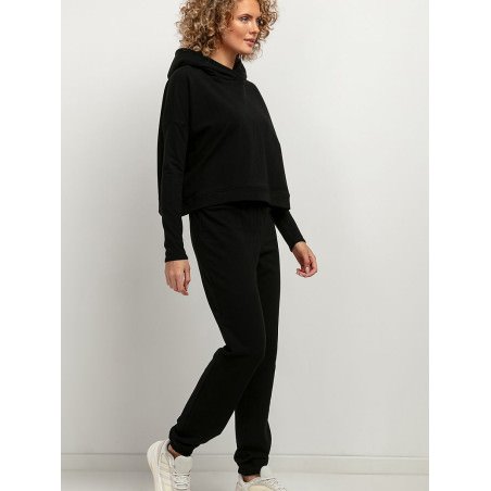 proWide-Cut Sweatshirt, Shorter Cut Design_Sweatshirts for Women