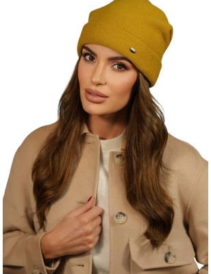 Elegant Wool Women's Beanie with Metal Plate